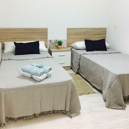 Apartamento Avenida De Portugal Logrono Luaran gambar