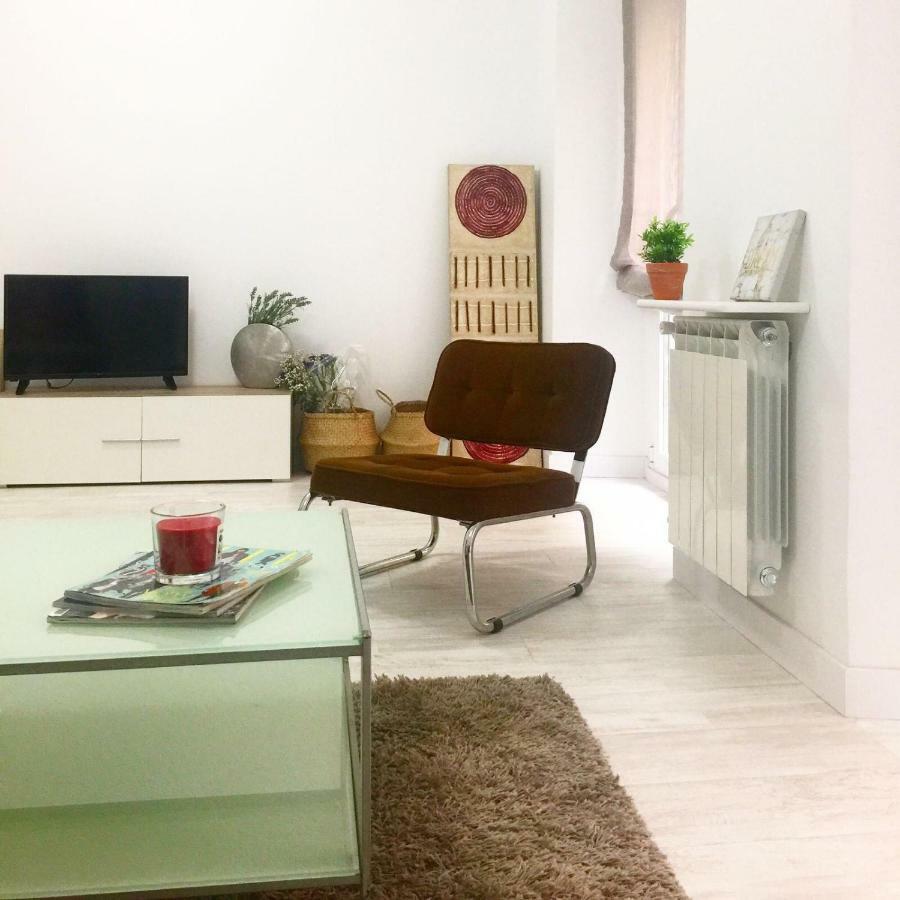 Apartamento Avenida De Portugal Logrono Luaran gambar