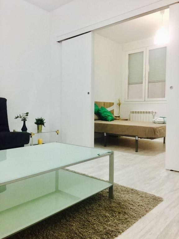 Apartamento Avenida De Portugal Logrono Luaran gambar