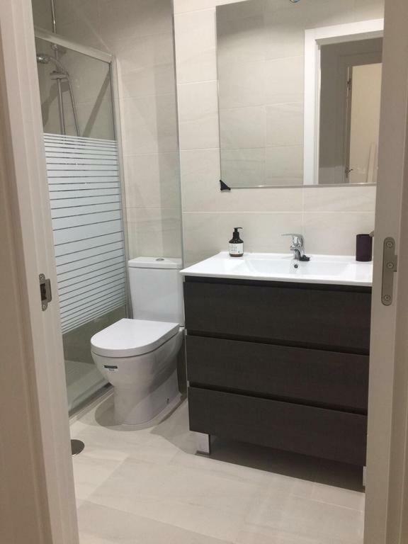 Apartamento Avenida De Portugal Logrono Luaran gambar