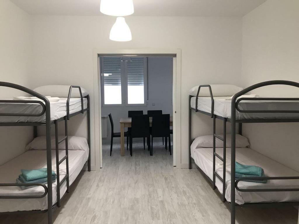 Apartamento Avenida De Portugal Logrono Luaran gambar