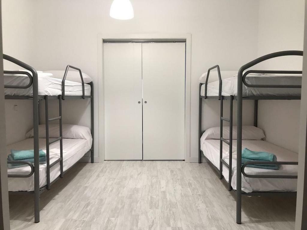 Apartamento Avenida De Portugal Logrono Luaran gambar